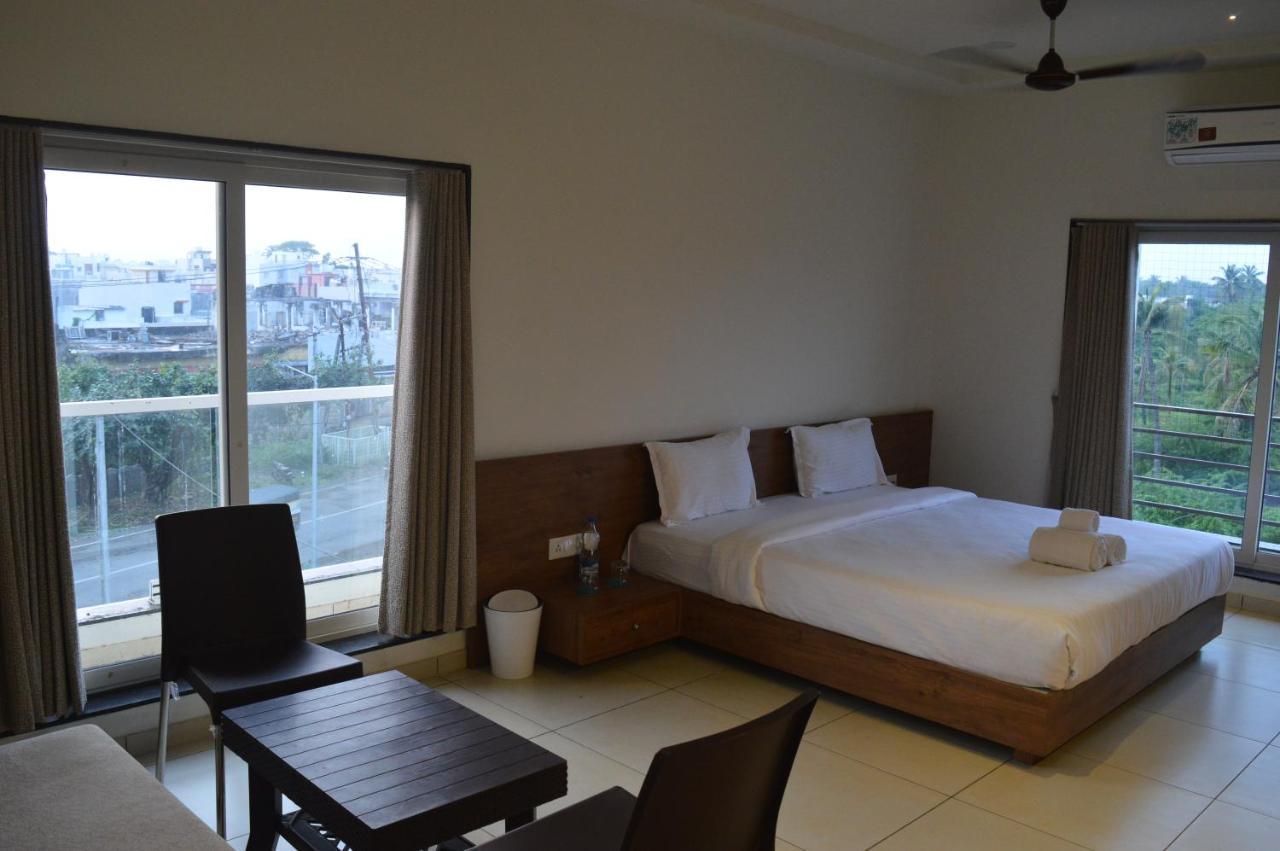 Hotel Revive Veraval المظهر الخارجي الصورة