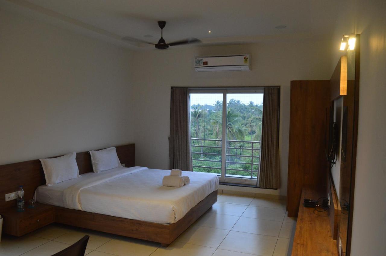Hotel Revive Veraval المظهر الخارجي الصورة