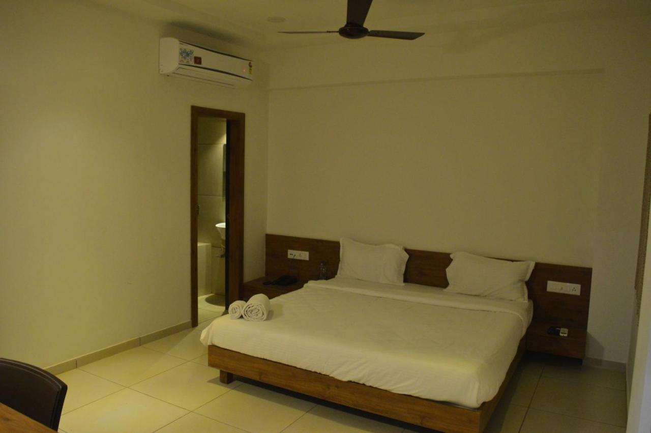Hotel Revive Veraval المظهر الخارجي الصورة