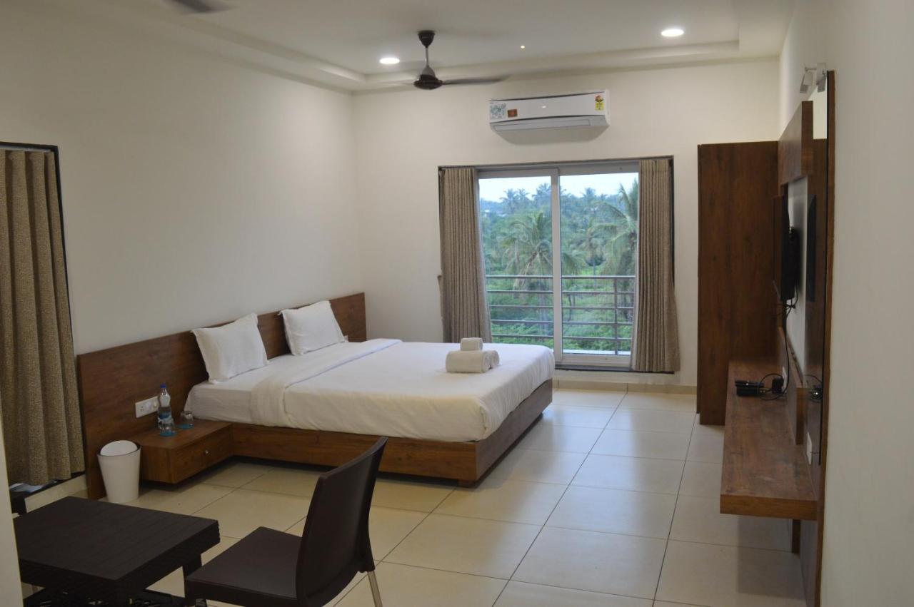 Hotel Revive Veraval المظهر الخارجي الصورة
