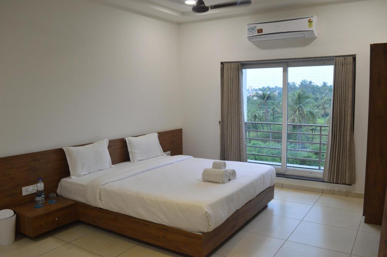 Hotel Revive Veraval المظهر الخارجي الصورة